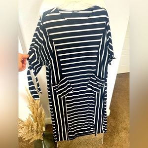 Navy & white striped dress sz xlarge
